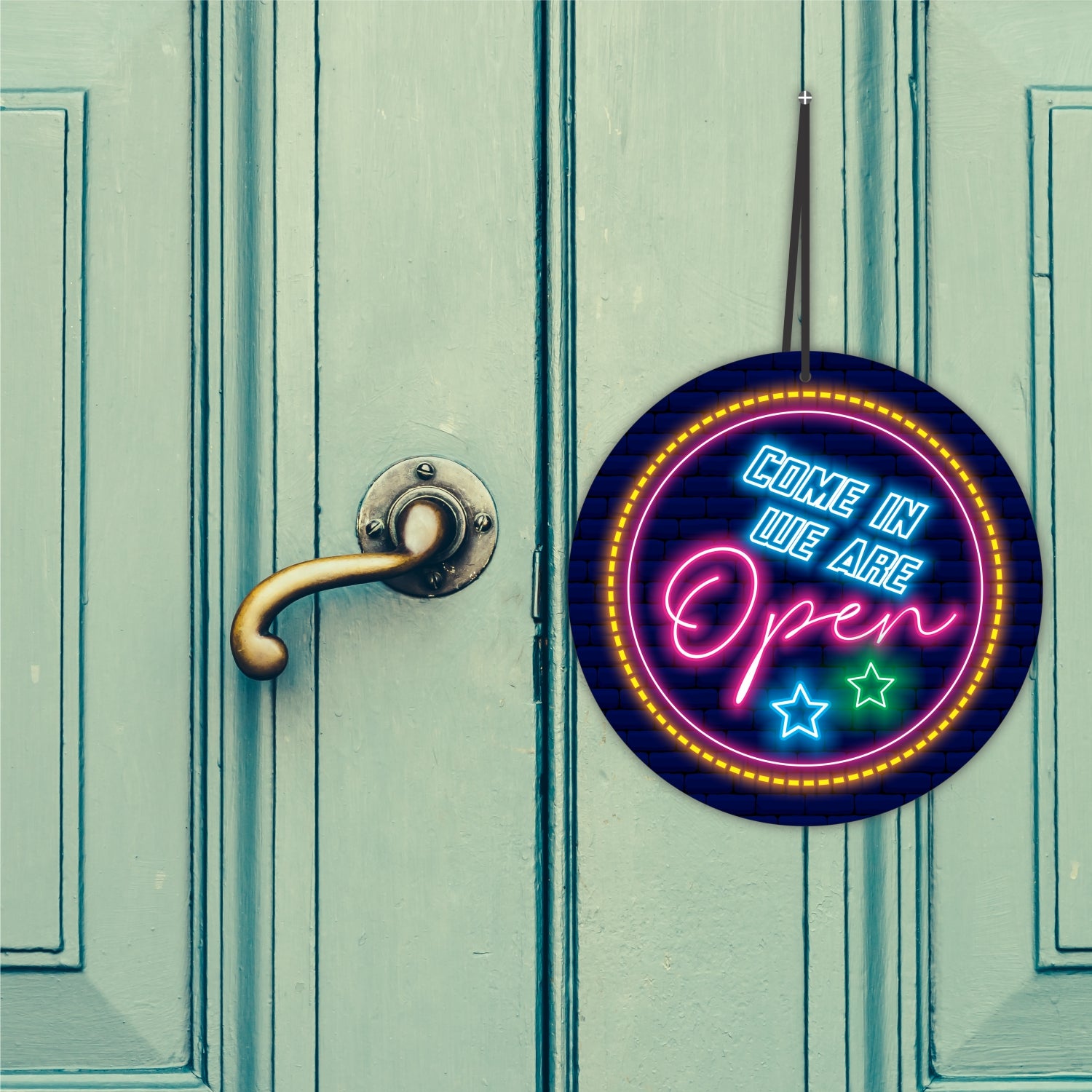 Rounded Shaped Open-Closed Sign Board